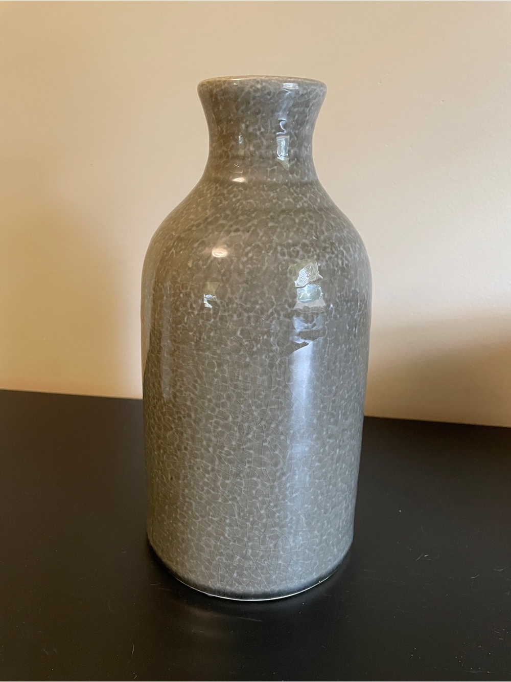 DECORATIVE VASE